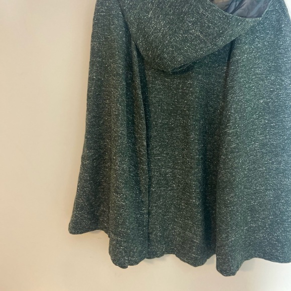 Torrid Outlander The Series Collab Green Marled Hooded Toggle Cape Plus Size1X 2 - Picture 6 of 8